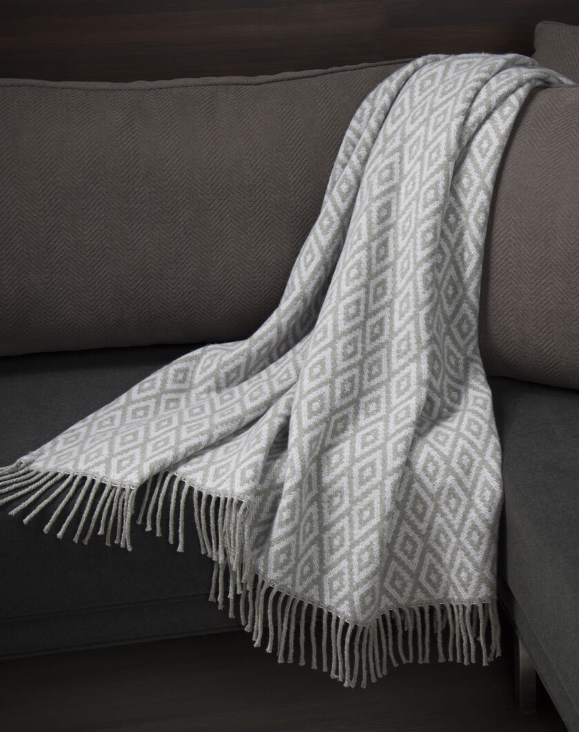 Frette 1860 For St. Regis Diamond Throw thumbnail number 1